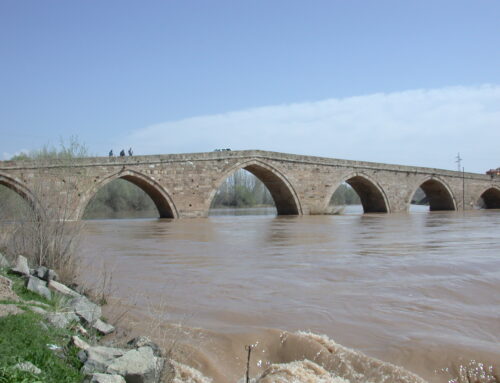 Şahruh Köprüsü