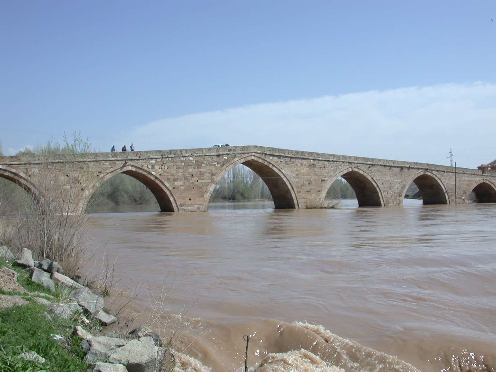 Şahruh Köprüsü
